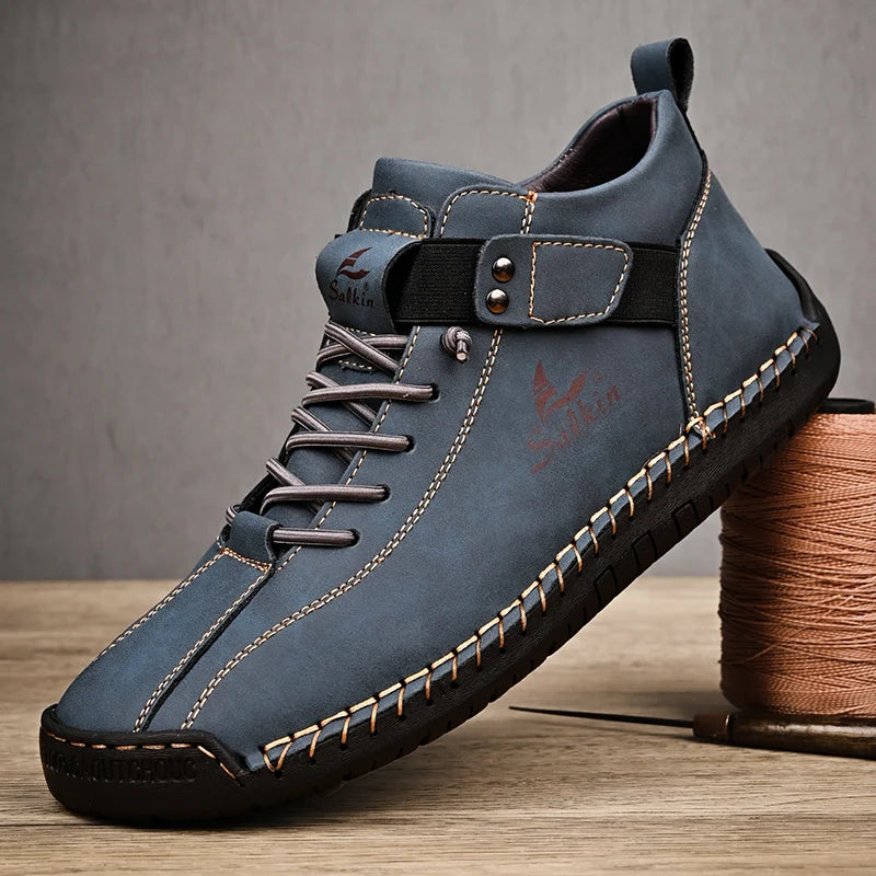 Entdecken Sie die neuen handgefertigten Leder Casual Schuhe für Herren – atmungsaktive und stilvolle Sneakers für jeden Anlass!