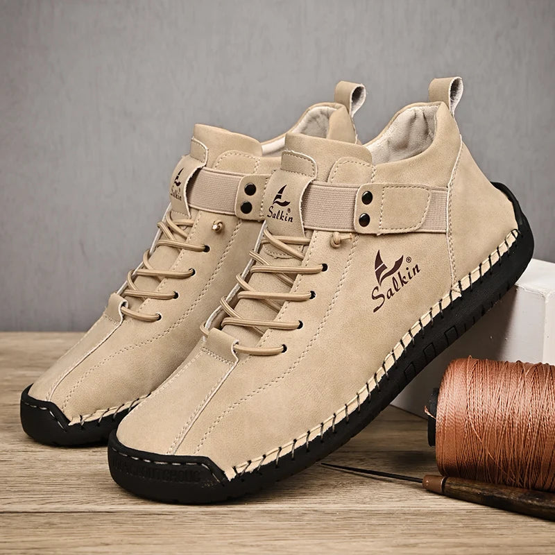 Entdecken Sie die neuen handgefertigten Leder Casual Schuhe für Herren – atmungsaktive und stilvolle Sneakers für jeden Anlass!